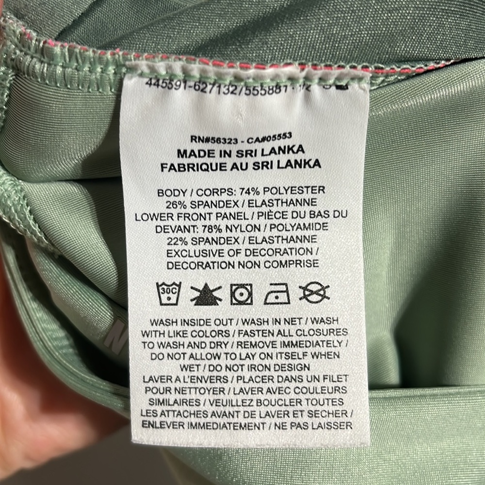 Nike Air Jordan Essential Bike Shorts Green Pink Size Small - Picture 9 of 9